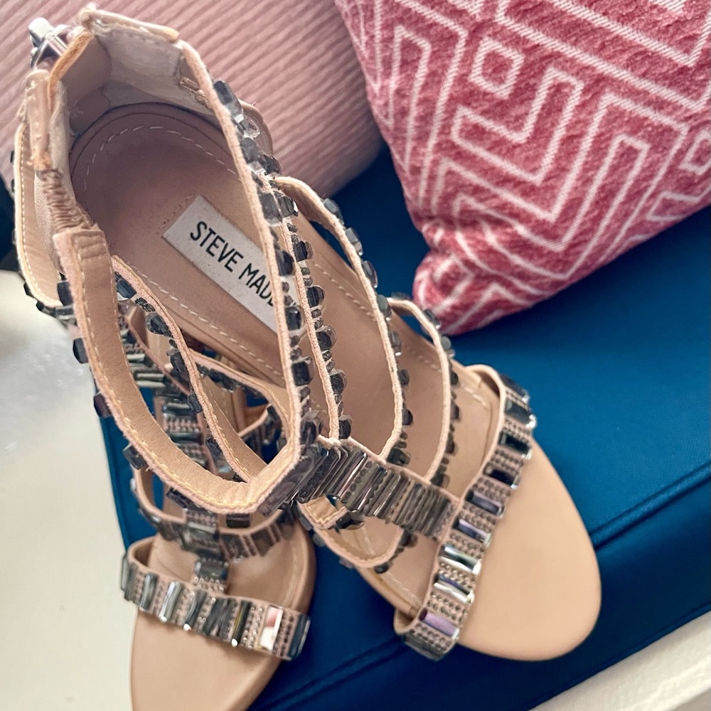 Steve Madden Crystal Nude Heels Size 6.5 - Picture 8 of 9